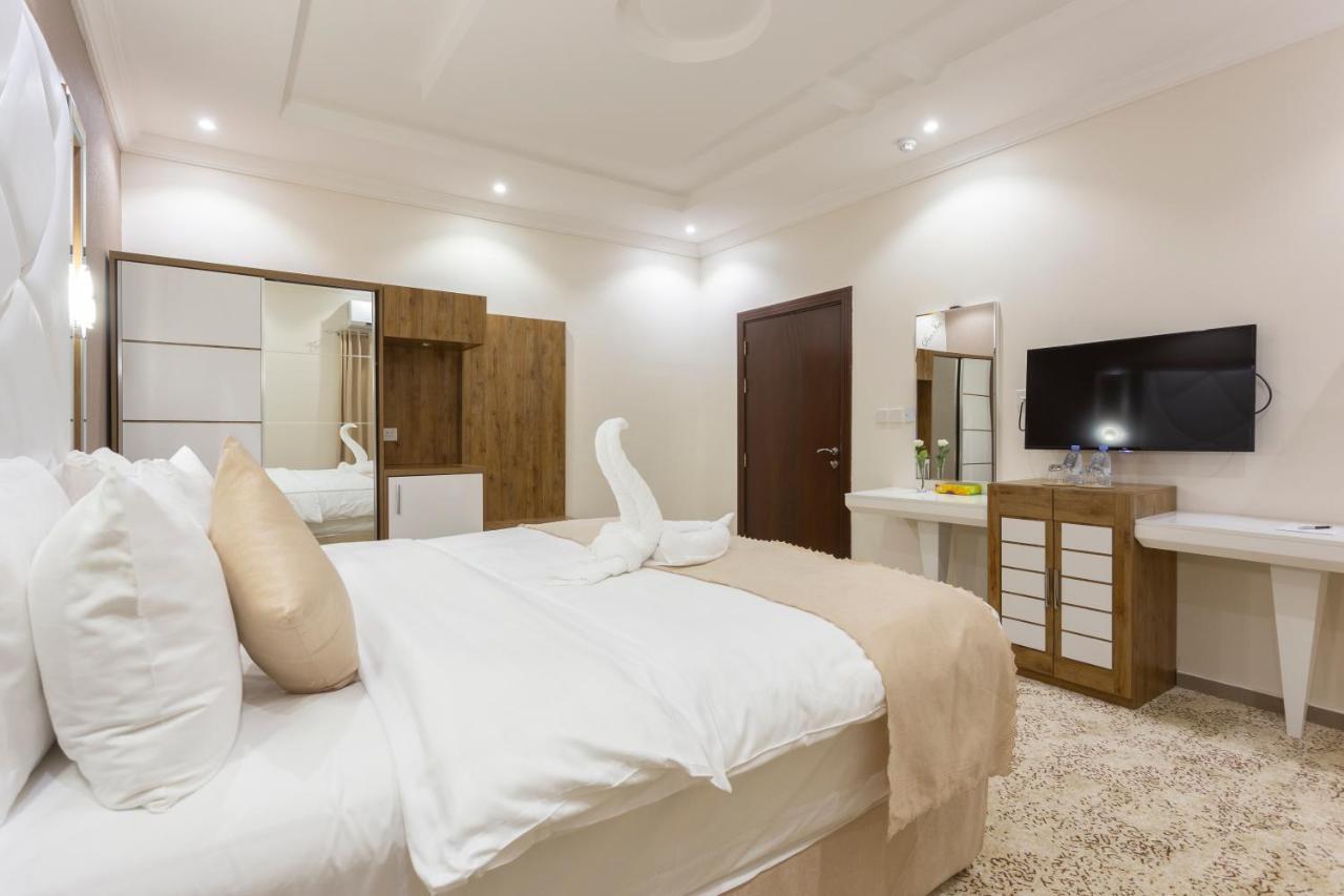 Dior Inn Apartment Hotel เจดดาห์ ภายนอก รูปภาพ