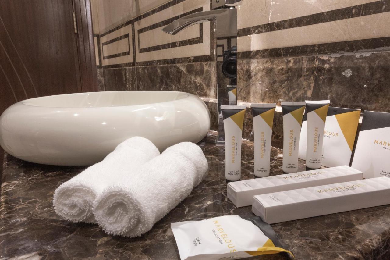Dior Inn Apartment Hotel เจดดาห์ ภายนอก รูปภาพ