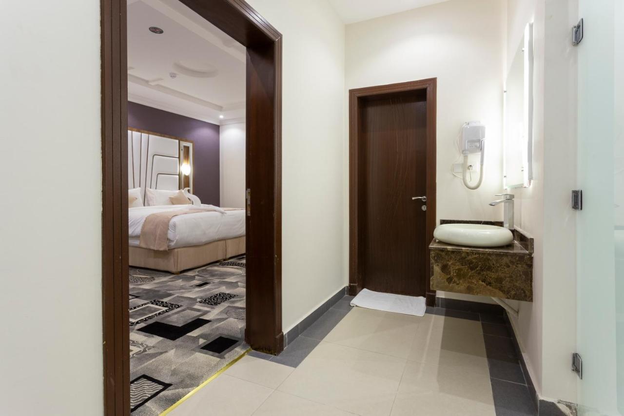 Dior Inn Apartment Hotel เจดดาห์ ภายนอก รูปภาพ