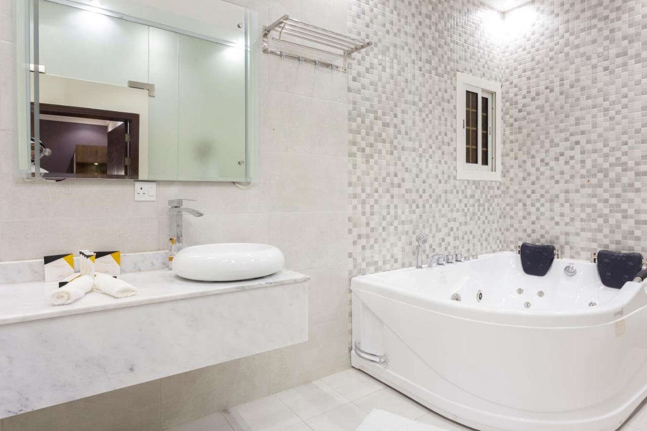 Dior Inn Apartment Hotel เจดดาห์ ภายนอก รูปภาพ